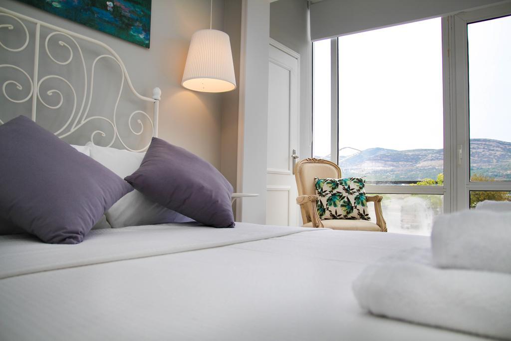 Port View Suites Кавала Экстерьер фото