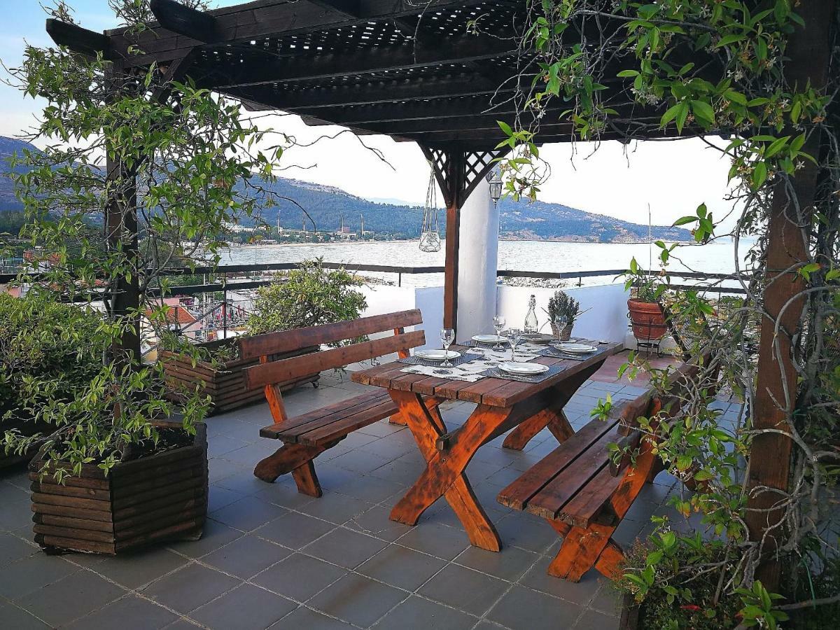 Port View Suites Кавала Экстерьер фото